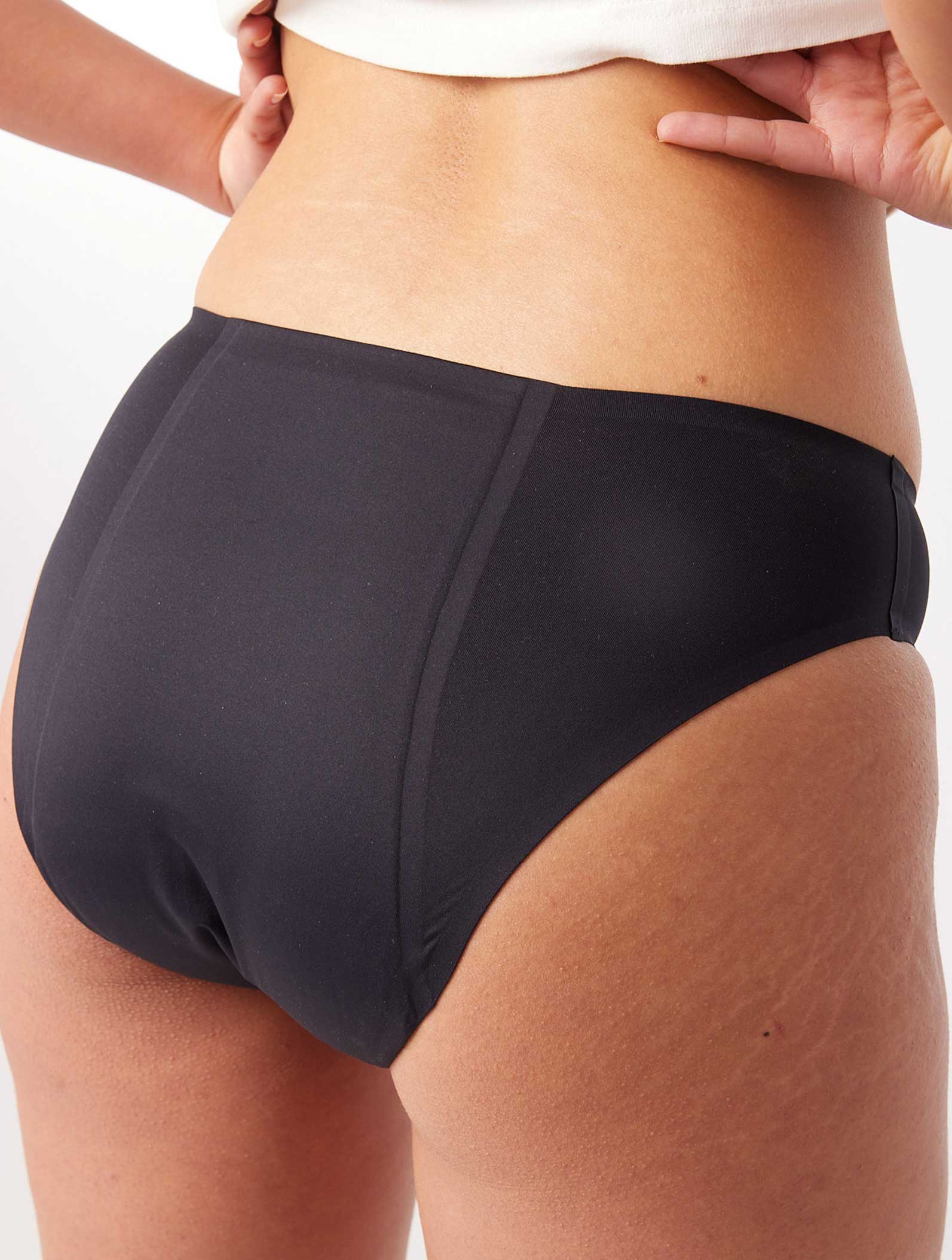 dos d'une culotte pour flux très abondant