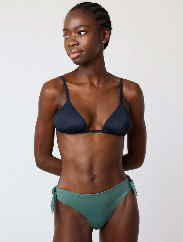 mannequin-face-culotte-bain-menstruelle-ligie-kaki-adulte