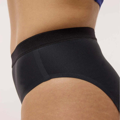 Move Perf Shorts, freigestellt