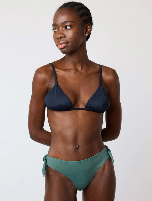 mannequin-face-culotte-bain-menstruelle-ligie-kaki-adulte